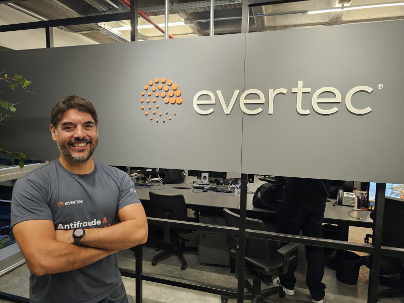 “Veremos cada vez mais IA aplicada aos pagamentos”, diz Daniel Oliveira, da Evertec Brasil