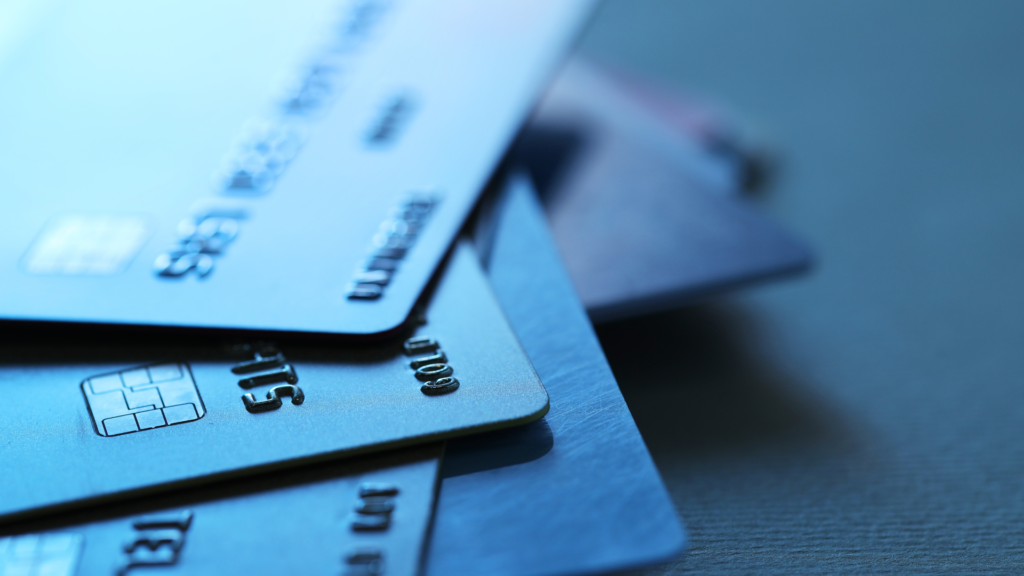 Pagamentos white label: como lançar cartões white label físicos e digitais de forma ágil e segura